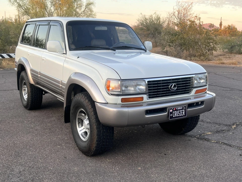 1997 Lexus LX 1st Gen - Image 8 of 31