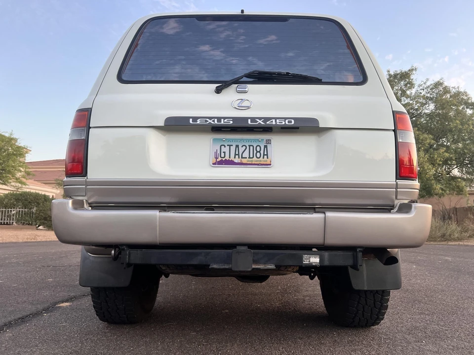 1997 Lexus LX 1st Gen - Image 15 of 31