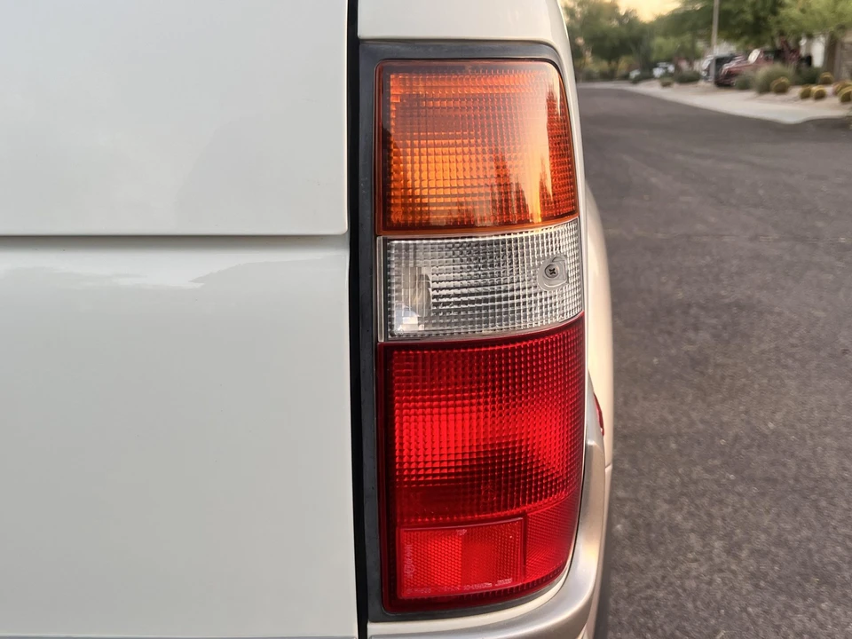 1997 Lexus LX 1st Gen - Image 30 of 31