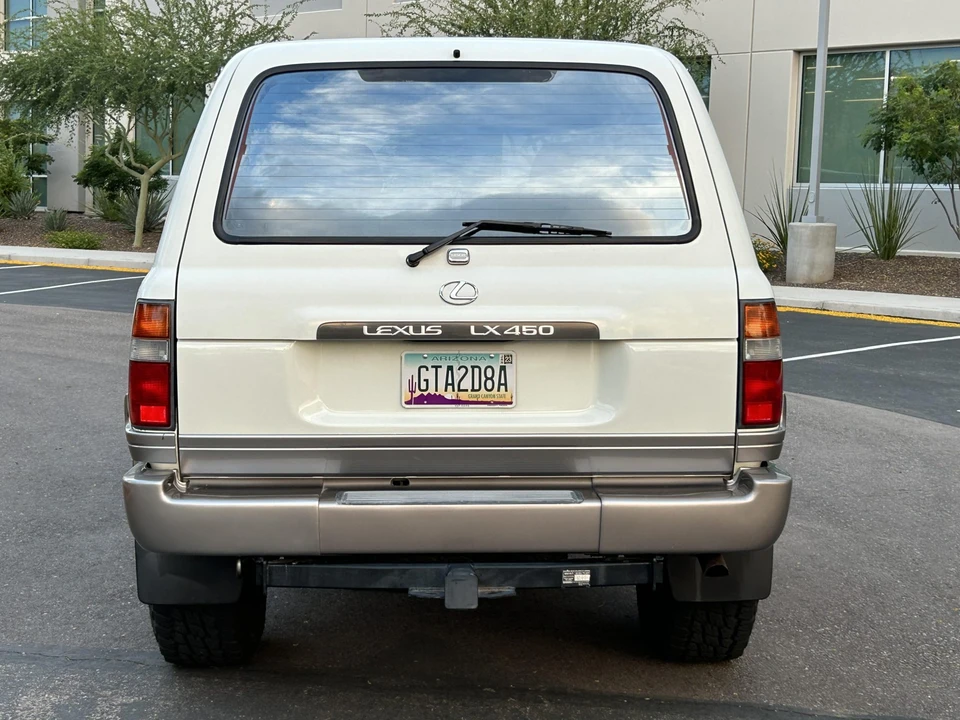 1997 Lexus LX 1st Gen - Image 14 of 31