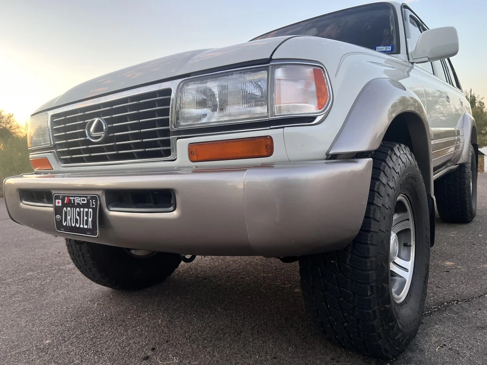 1997 Lexus LX 1st Gen - Image 22 of 31