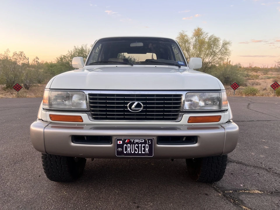1997 Lexus LX 1st Gen - Image 5 of 31