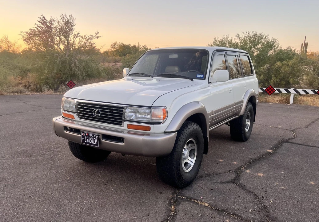 1997 Lexus LX 1st Gen - Image 2 of 31