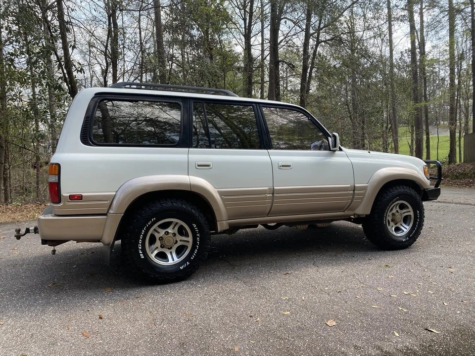 1997 Lexus LX 1st Gen - Image 10 of 31