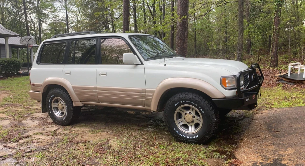 1997 Lexus LX 1st Gen - Image 21 of 31