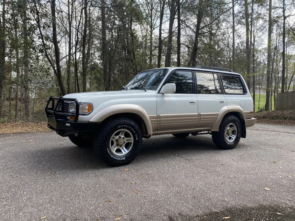 1997 Lexus LX 1st Gen - Image 4 of 31