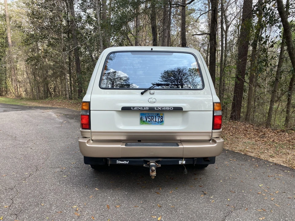 1997 Lexus LX 1st Gen - Image 7 of 31