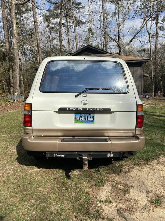 1997 Lexus LX 1st Gen - Image 19 of 31