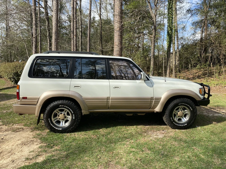 1997 Lexus LX 1st Gen - Image 20 of 31