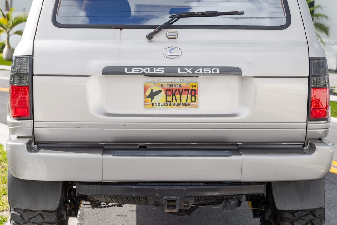1997 Lexus LX 1st Gen - Image 12 of 31