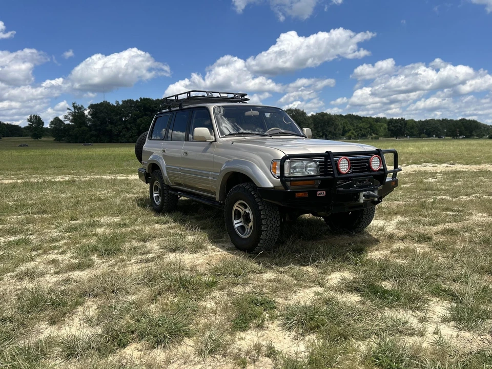 1997 Lexus LX 1st Gen - Image 9 of 31