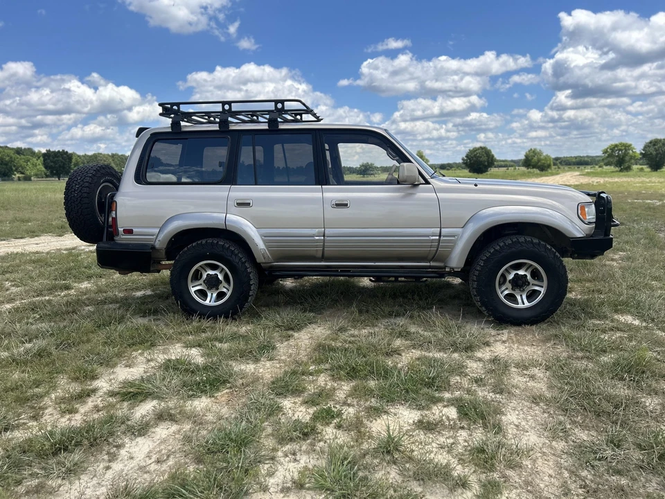 1997 Lexus LX 1st Gen - Image 7 of 31