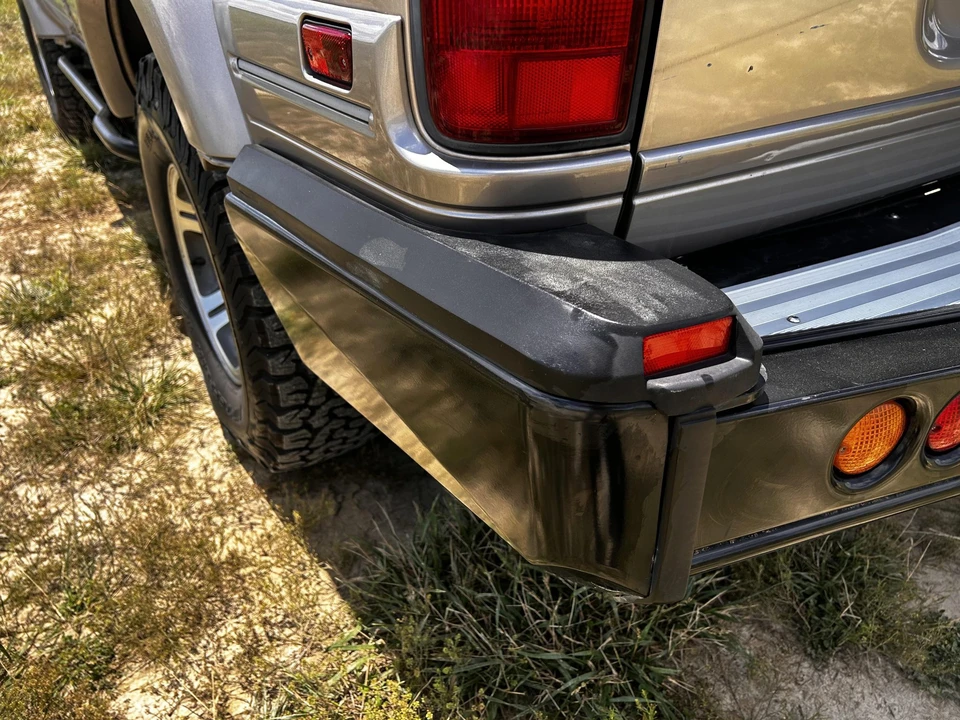 1997 Lexus LX 1st Gen - Image 22 of 31