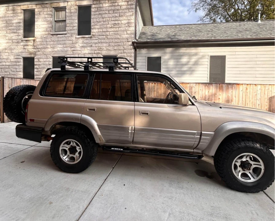 1997 Lexus LX 1st Gen - Image 17 of 31