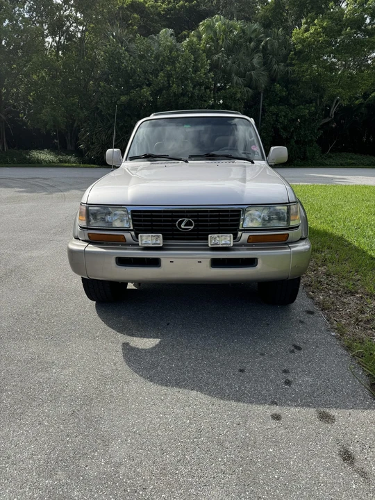1997 Lexus LX 1st Gen - Image 22 of 31