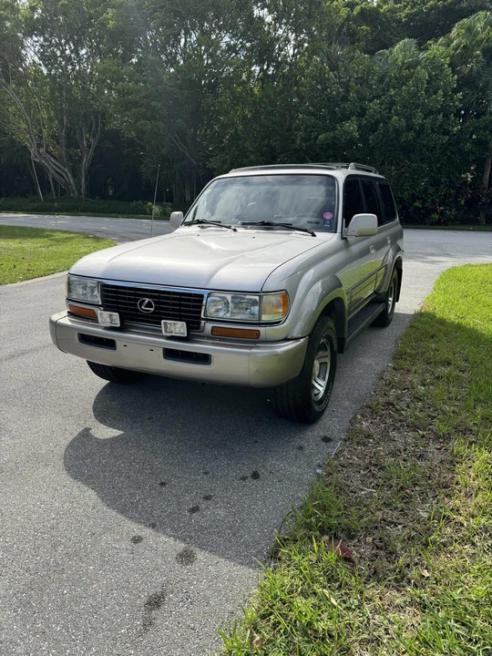 1997 Lexus LX 1st Gen - Image 21 of 31