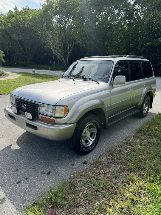 1997 Lexus LX 1st Gen - Image 20 of 31