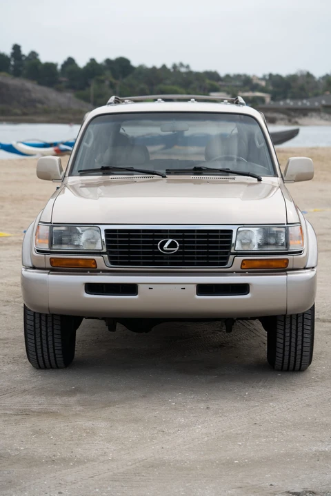 1997 Lexus LX 1st Gen - Image 13 of 31