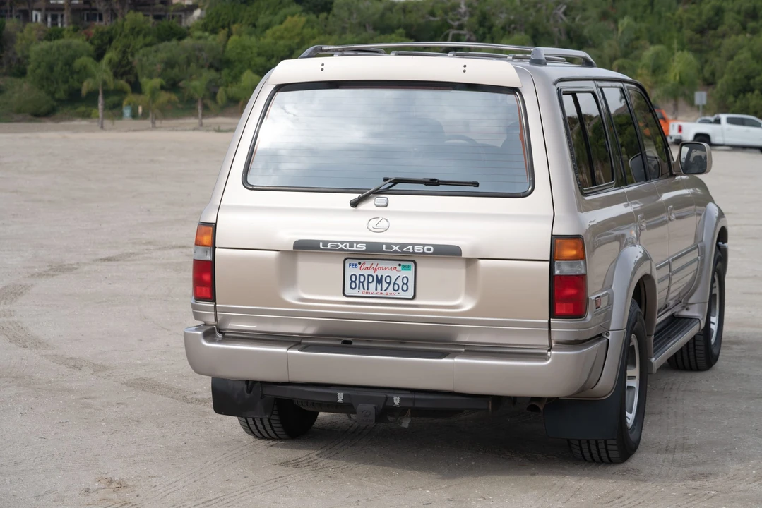 1997 Lexus LX 1st Gen - Image 8 of 31