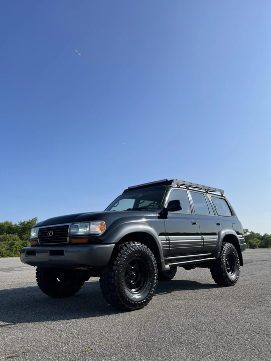1997 Lexus LX 1st Gen - Image 8 of 31
