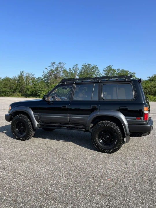 1997 Lexus LX 1st Gen - Image 14 of 31