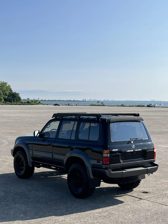 1997 Lexus LX 1st Gen - Image 17 of 31
