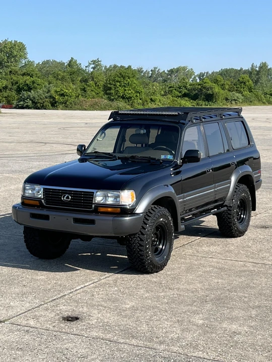 1997 Lexus LX 1st Gen - Image 4 of 31