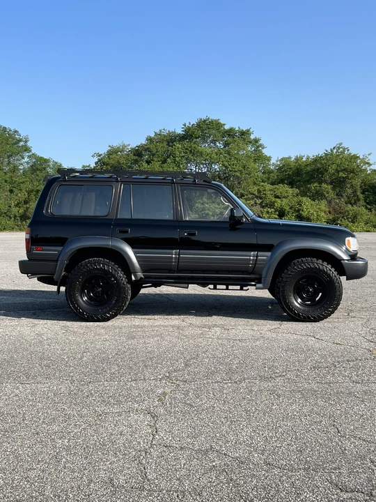 1997 Lexus LX 1st Gen - Image 30 of 31