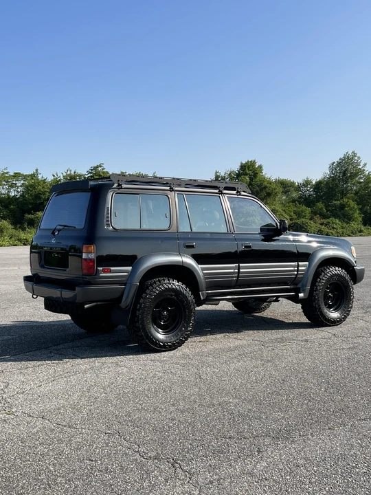 1997 Lexus LX 1st Gen - Image 25 of 31