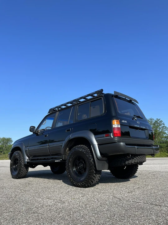 1997 Lexus LX 1st Gen - Image 16 of 31