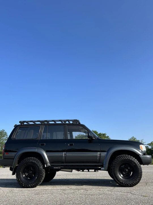1997 Lexus LX 1st Gen - Image 29 of 31