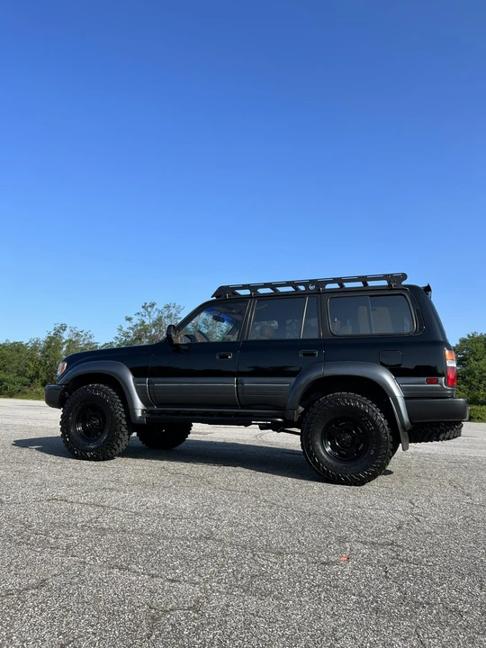 1997 Lexus LX 1st Gen - Image 13 of 31