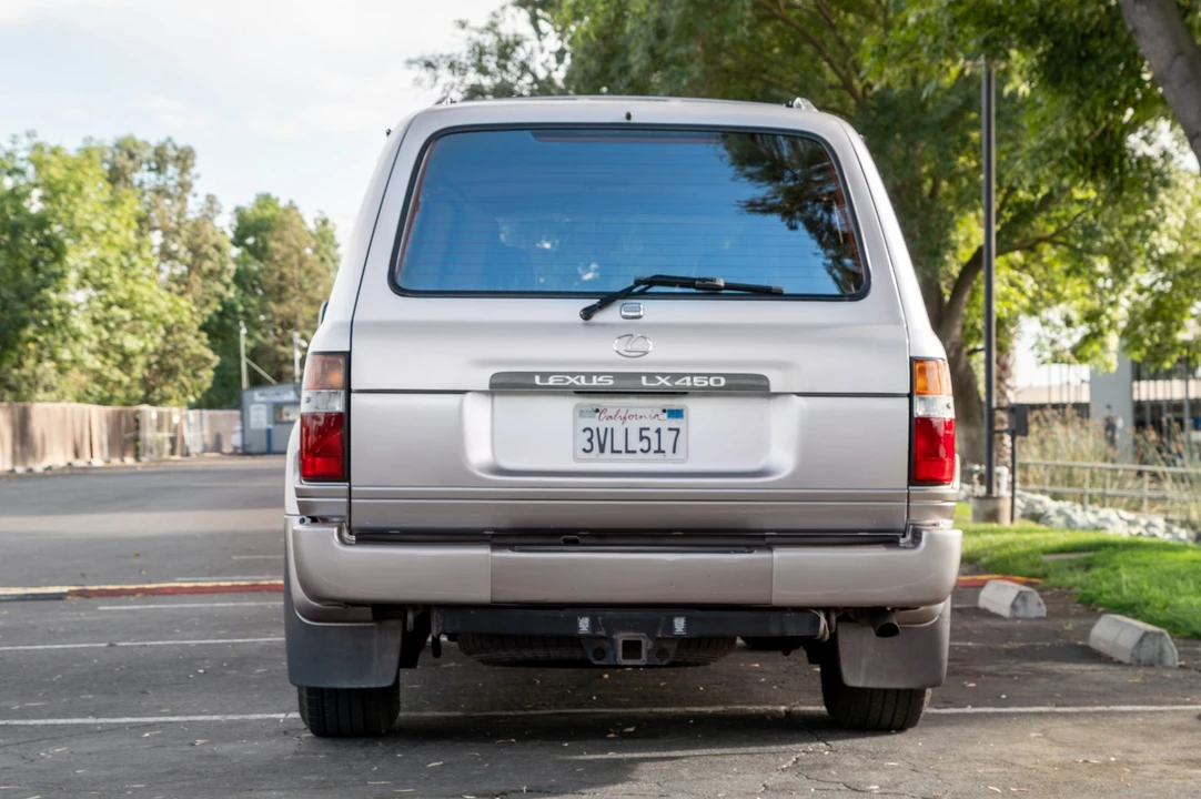 1997 Lexus LX 1st Gen - Image 6 of 31