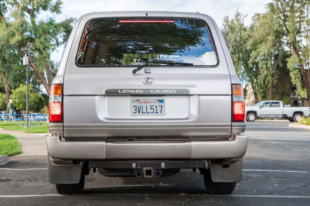 1997 Lexus LX 1st Gen - Image 7 of 31