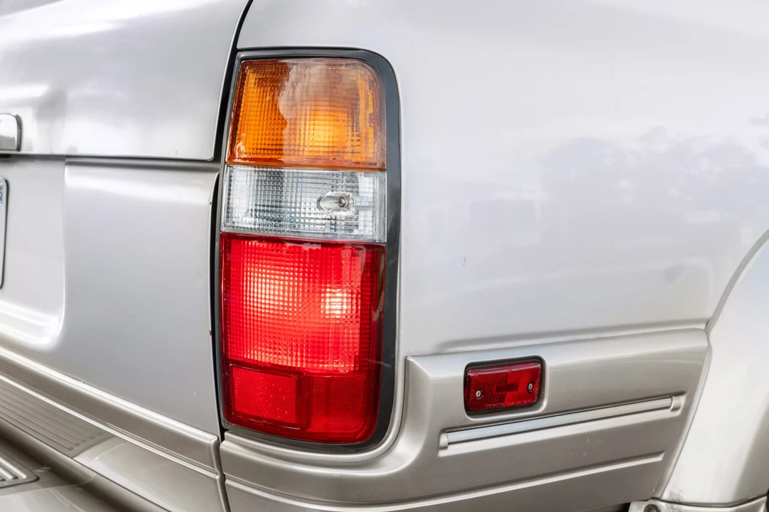 1997 Lexus LX 1st Gen - Image 19 of 31