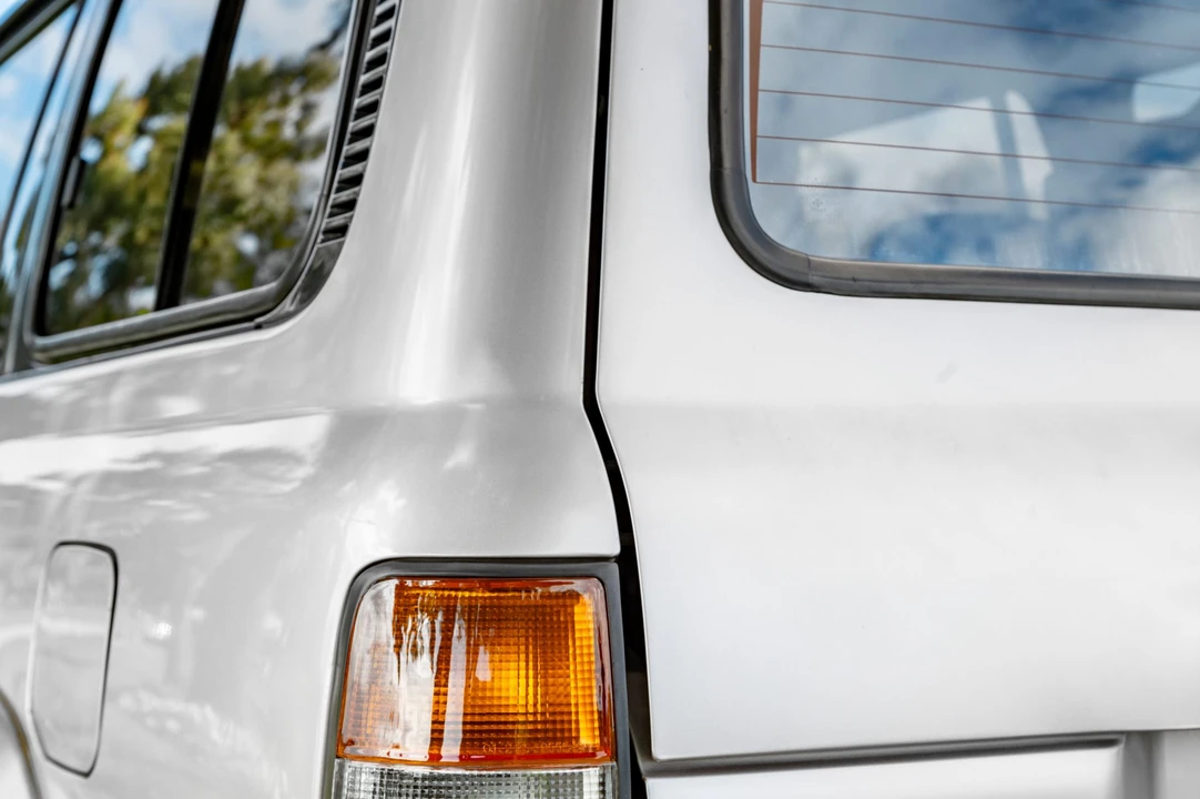 1997 Lexus LX 1st Gen - Image 16 of 31