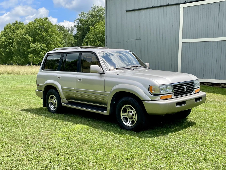 1997 Lexus LX 1st Gen - Image 2 of 31