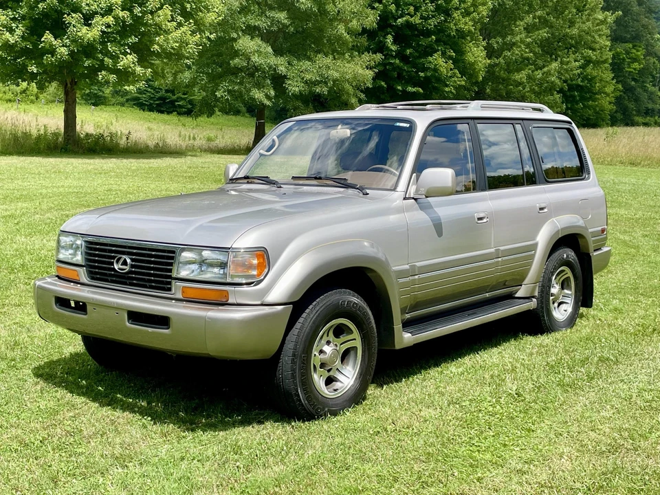 1997 Lexus LX 1st Gen - Image 8 of 31