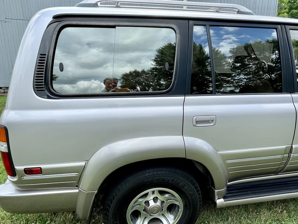 1997 Lexus LX 1st Gen - Image 14 of 31