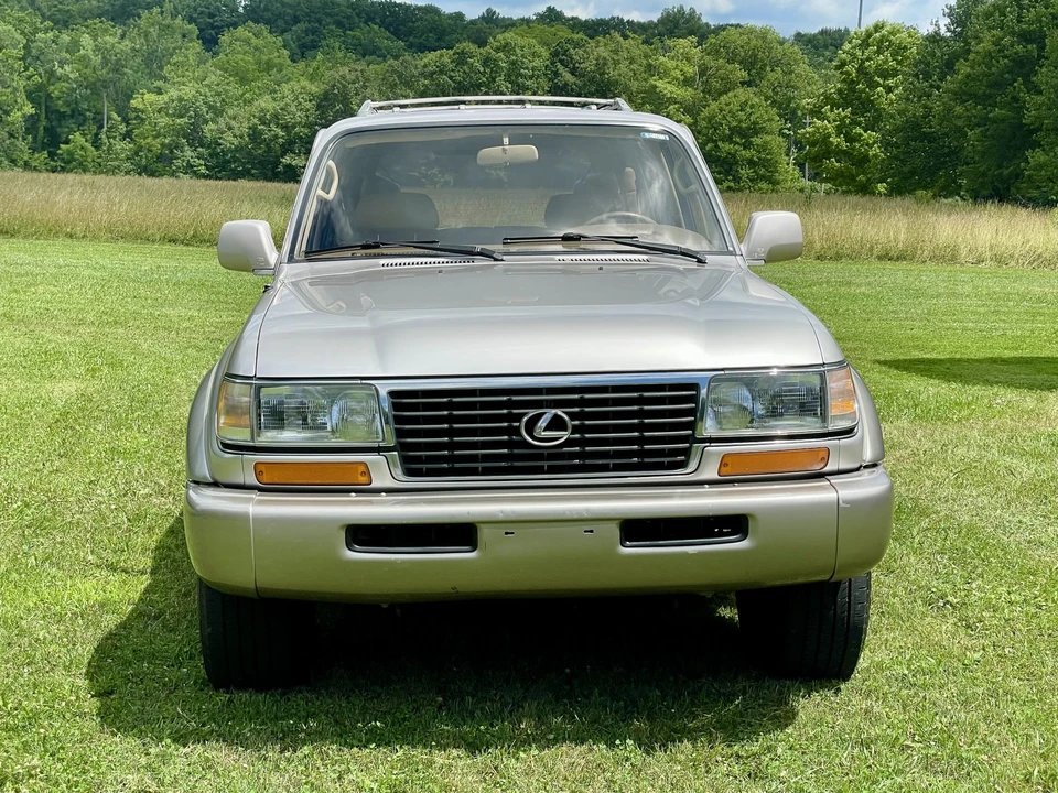 1997 Lexus LX 1st Gen - Image 9 of 31