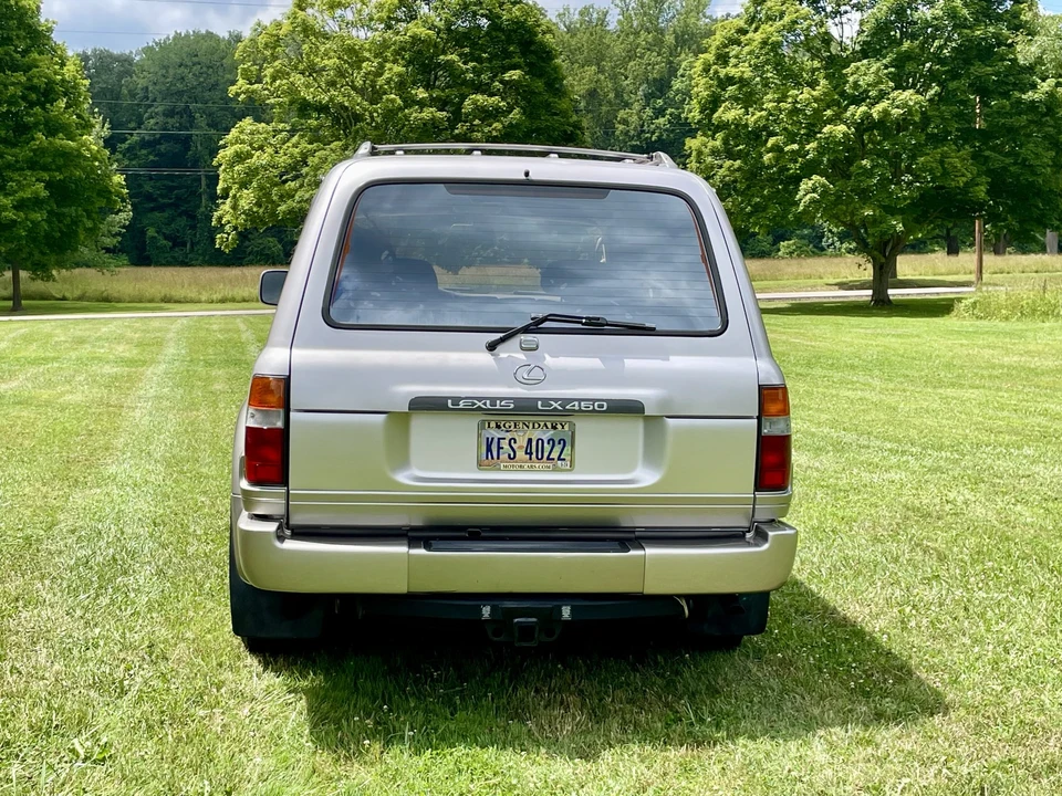 1997 Lexus LX 1st Gen - Image 5 of 31
