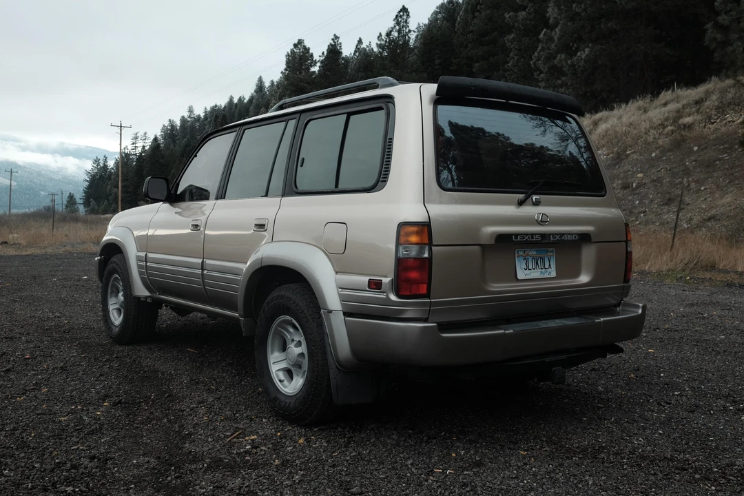 1997 Lexus LX 1st Gen - Image 15 of 31