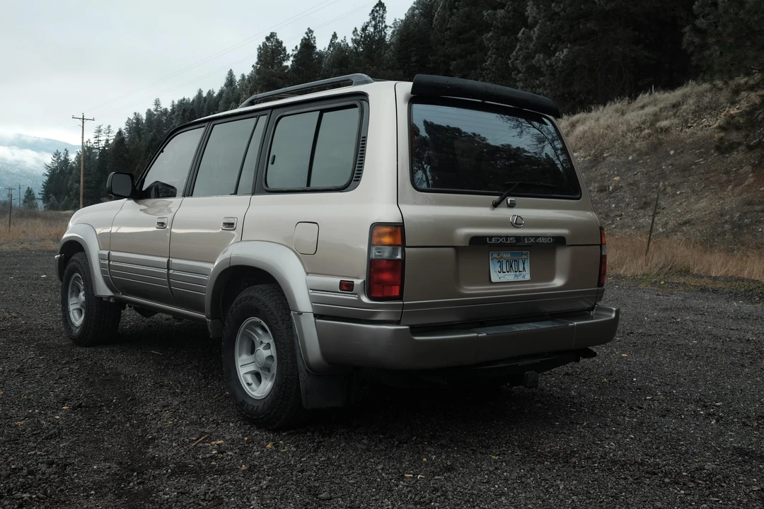 1997 Lexus LX 1st Gen - Image 13 of 31