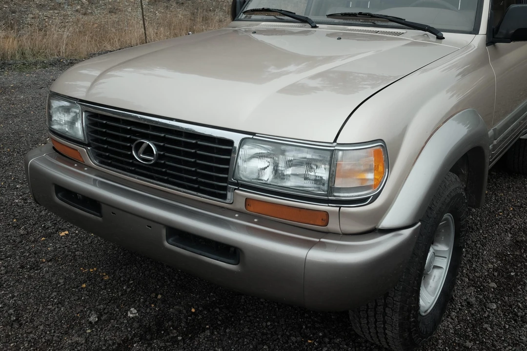 1997 Lexus LX 1st Gen - Image 20 of 31