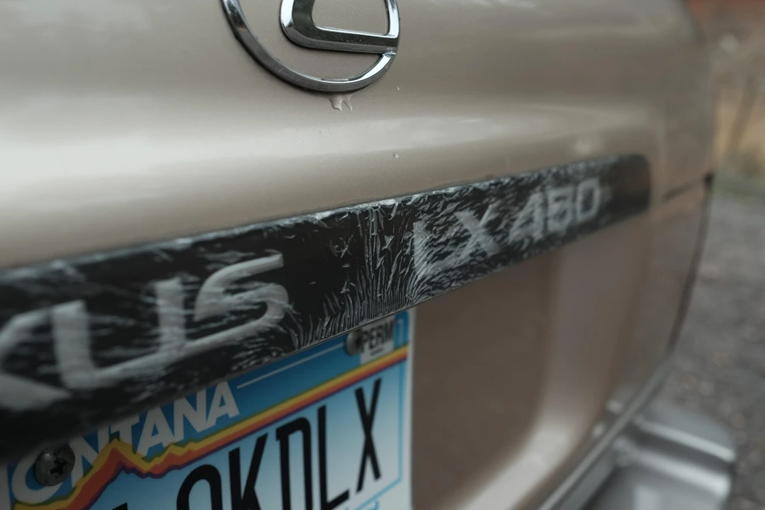 1997 Lexus LX 1st Gen - Image 29 of 31