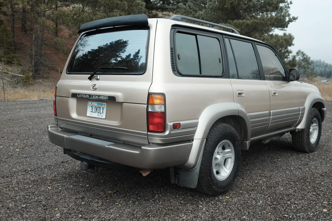 1997 Lexus LX 1st Gen - Image 11 of 31