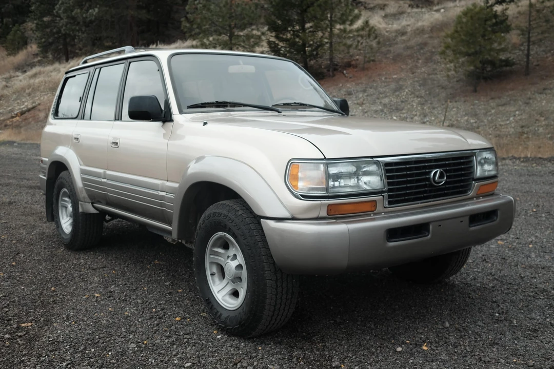 1997 Lexus LX 1st Gen - Image 8 of 31