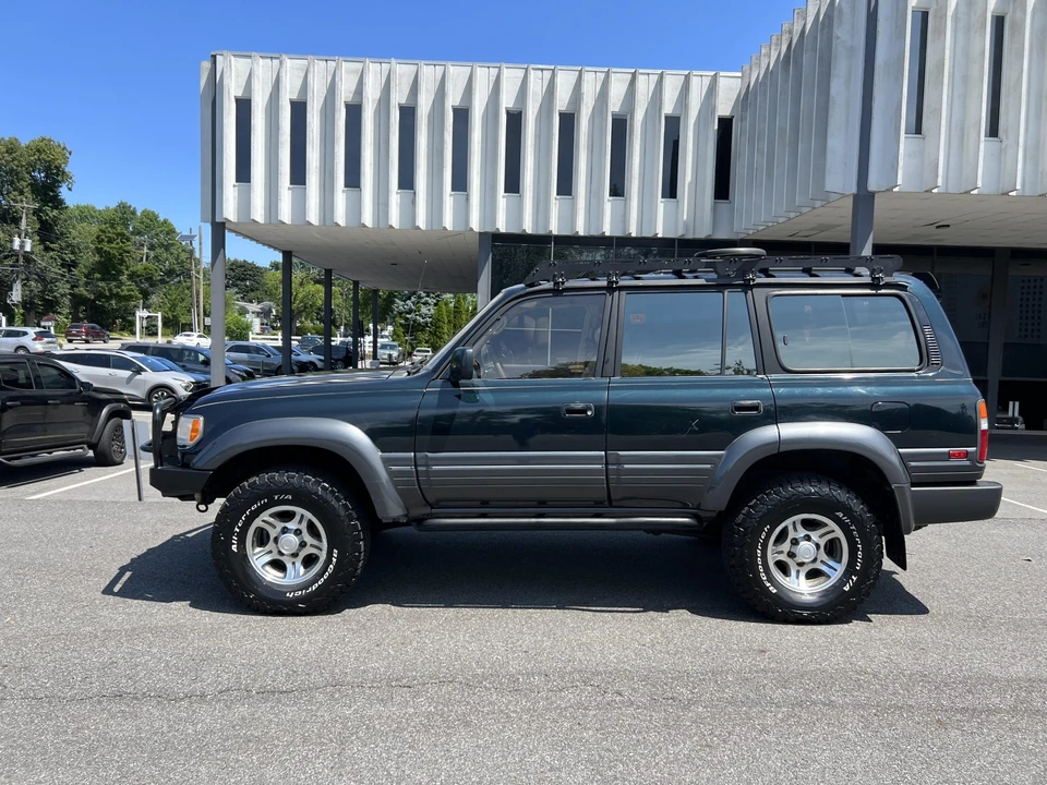 1997 Lexus LX 1st Gen - Image 11 of 31
