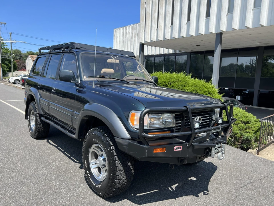1997 Lexus LX 1st Gen - Image 3 of 31
