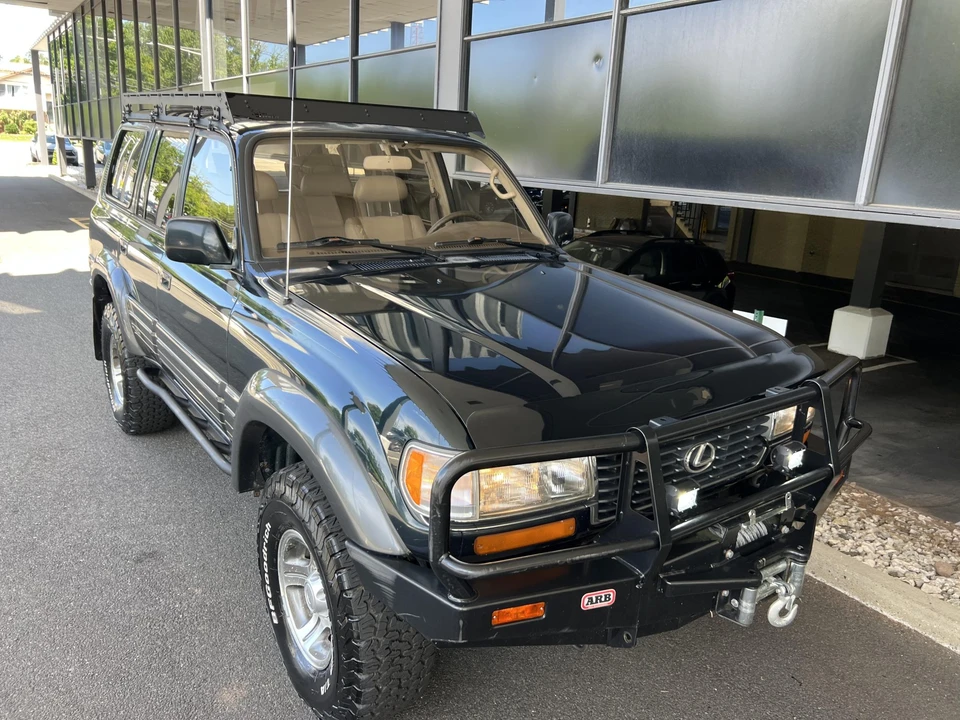 1997 Lexus LX 1st Gen - Image 20 of 31
